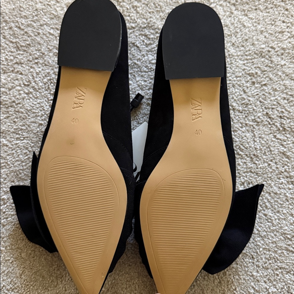 Zara Black Pointed Toe Bow Flats - Picture 3 of 3